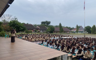 SMANTI LAKSANAKAN KEGIATAN SIDIG & CIKA (LITERASI DIGITAL & CIPTA KARYA)