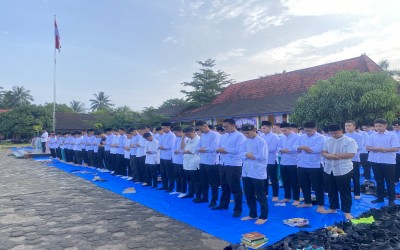 Pembiasaan Anak Indonesia Hebat melalui Sholat Dhuha dan Literasi Kitab Suci